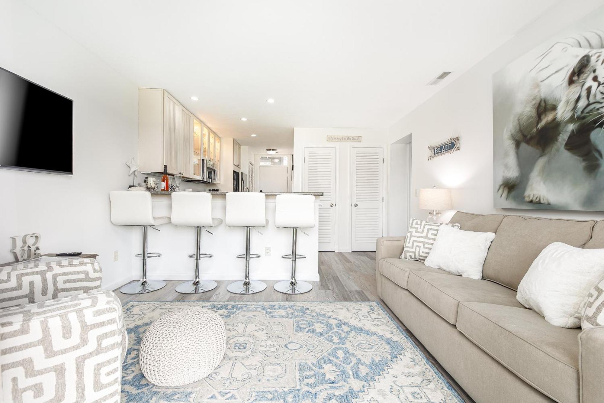 Gorgeous 2 Bedroom Lake View Condo Traverse City Exteriér fotografie